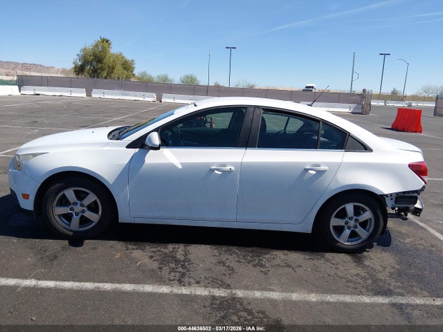1G1PK5SBXE7165114 Chevrolet CRUZE LT