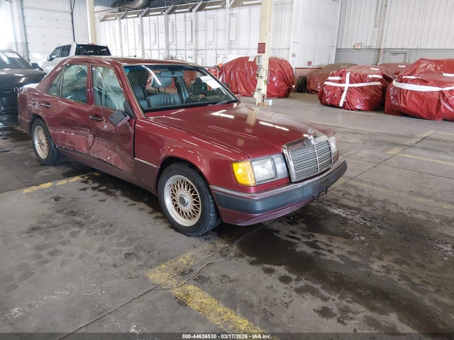 1993 MERCEDES-BENZ 300 WDBEA28E1PB872490