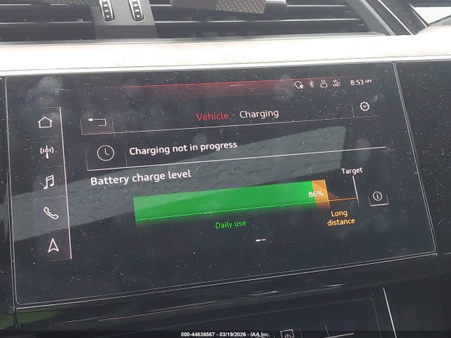 WA1LAAGE0KB023068 Audi E-tron Premium Plus