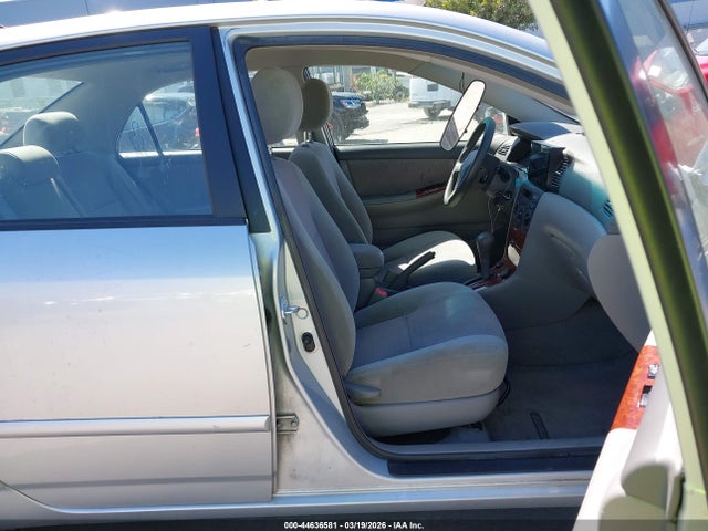 2007 TOYOTA COROLLA 1NXBR32E27Z879878 Photo 4