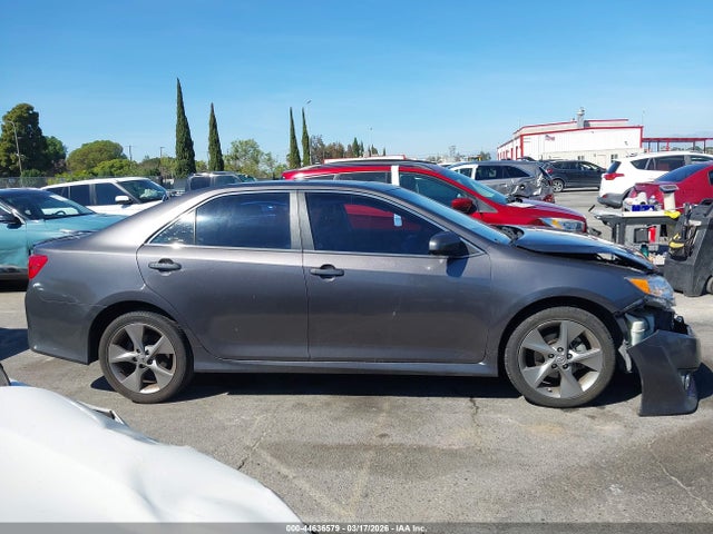 4T1BF1FKXEU825335 Toyota Camry Se Sport