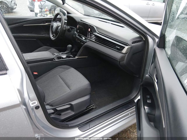 Toyota CAMRY LE 2025 4T1DAACK8SU516230 Image 5