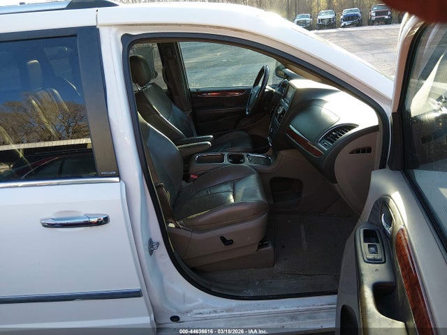 2013 CHRYSLER TOWN & COUNTRY 2C4RC1GG7DR566322 Photo 4
