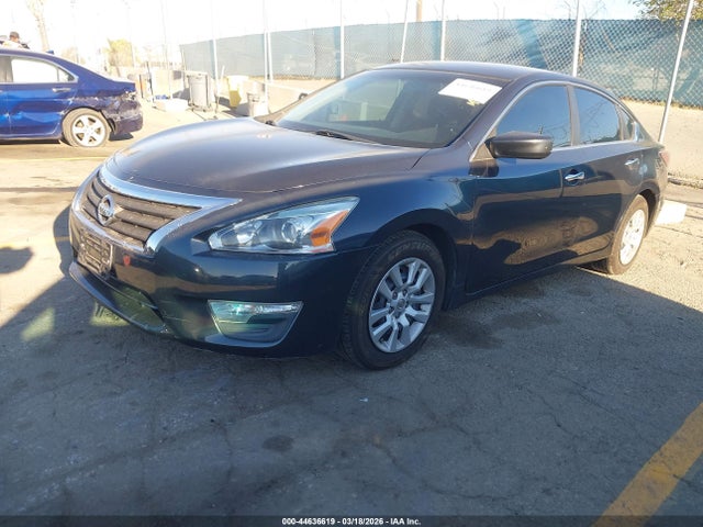 Nissan Altima 2.5 S 2014 1N4AL3AP1EC132513 Image 2