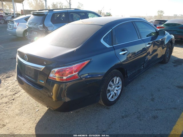Nissan Altima 2.5 S 2014 1N4AL3AP1EC132513 Image 4