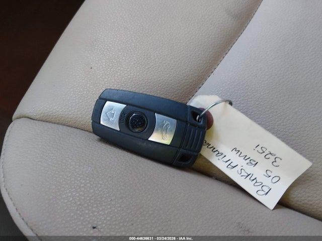 44636631 :رقم المزاد ، WBAVB13516KX45458 vin ، 2006 Bmw 325i مزاد بيع
