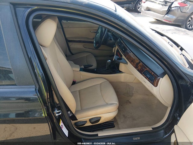 44636631 :رقم المزاد ، WBAVB13516KX45458 vin ، 2006 Bmw 325i مزاد بيع
