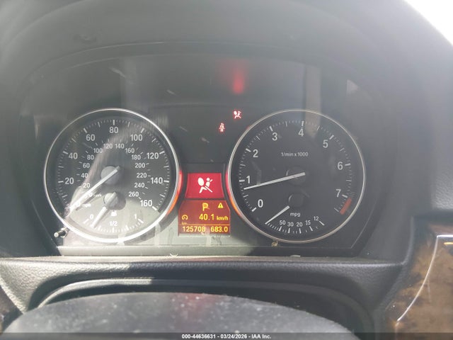 44636631 :رقم المزاد ، WBAVB13516KX45458 vin ، 2006 Bmw 325i مزاد بيع
