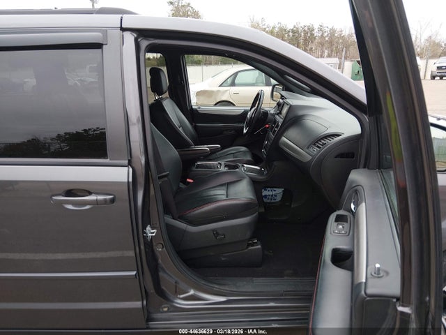 2C4RDGEGXHR639109 Dodge Grand Caravan Gt