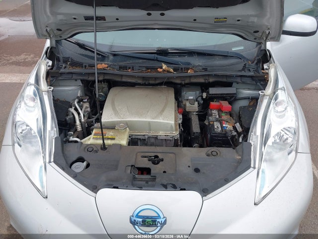 1N4BZ0CP4HC301992 Nissan LEAF SV