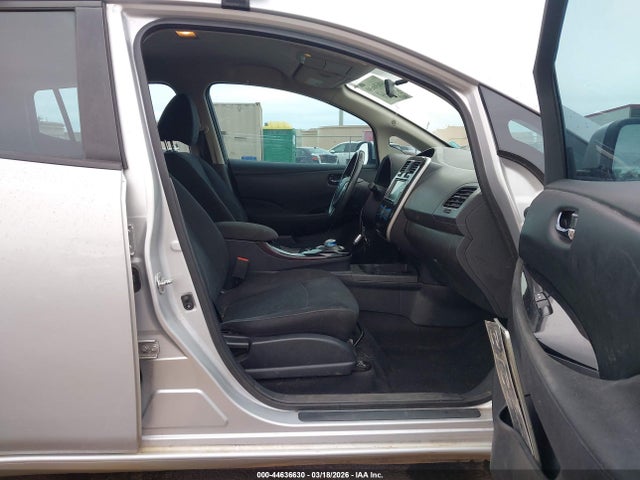 1N4BZ0CP4HC301992 Nissan LEAF SV