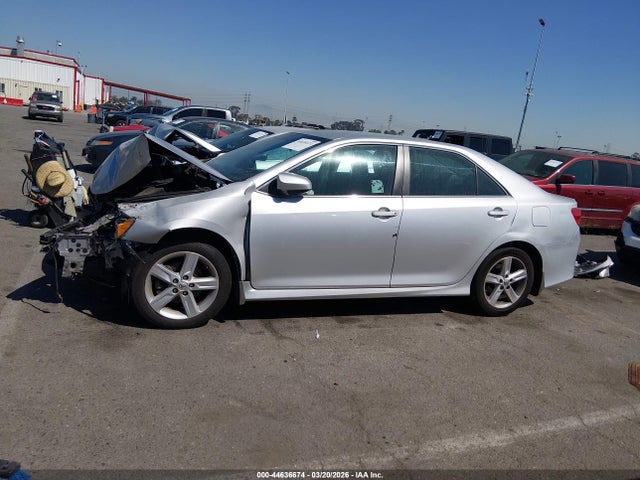 4T1BF1FK9EU346744 Toyota CAMRY SE