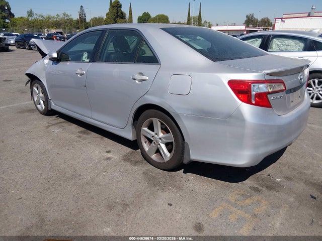 4T1BF1FK9EU346744 Toyota CAMRY SE