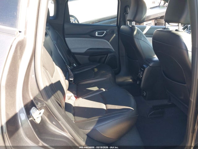 3C4NJDFN8PT571598 Jeep Compass Latitude Lux Fwd