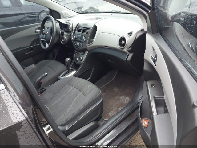 1G1JC5SG7E4106327 Chevrolet Sonic Lt Auto