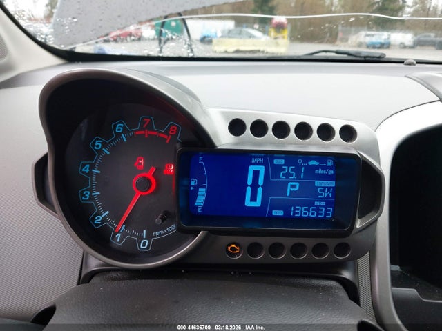 1G1JC5SG7E4106327 Chevrolet Sonic Lt Auto