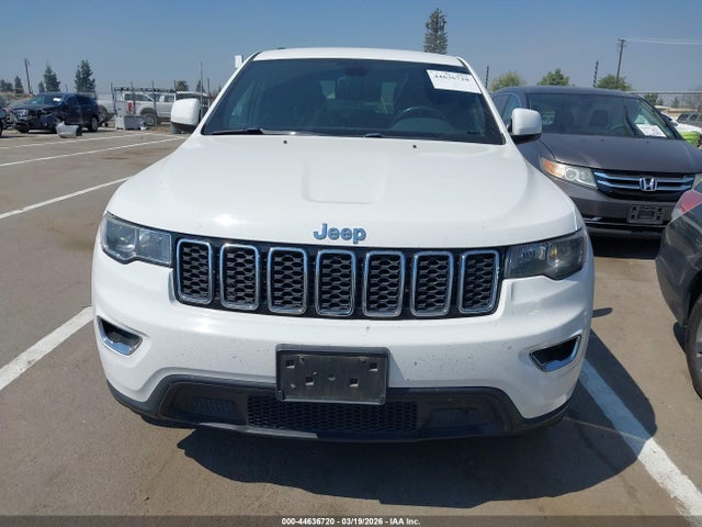 1C4RJEAG8HC716376 Jeep Grand Cherokee Laredo 4x2