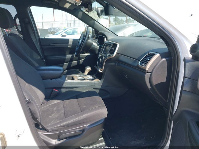 1C4RJEAG8HC716376 Jeep Grand Cherokee Laredo 4x2