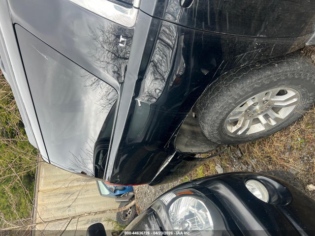 1GNSKHKC6HR182651 Chevrolet Suburban Lt