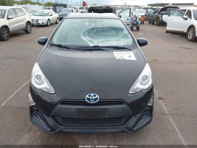 JTDKDTB33H1598435 Toyota Prius C One