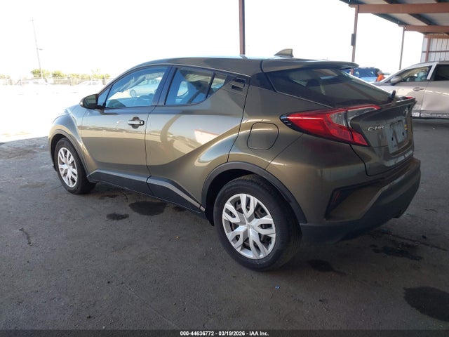 Toyota C-HR LE 2021 NMTKHMBXXMR132803 Image 3