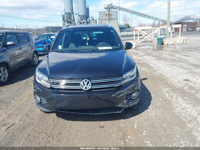 2016 Volkswagen Tiguan R-line მანქანა იყიდება აუქციონზე, vin: WVGAV7AXXGW087810, აუქციონის ნომერი: 44636783