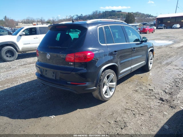 2016 Volkswagen Tiguan R-line მანქანა იყიდება აუქციონზე, vin: WVGAV7AXXGW087810, აუქციონის ნომერი: 44636783