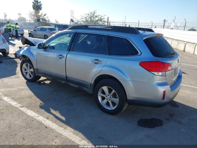 4S4BRBMCXE3232363 Subaru Outback 2.5i Limited