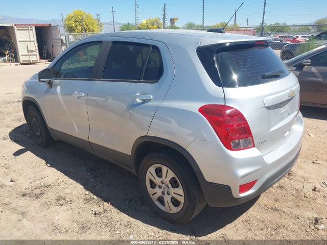 Chevrolet TRAX LS 2018 KL7CJKSB2JB724165 Image 3