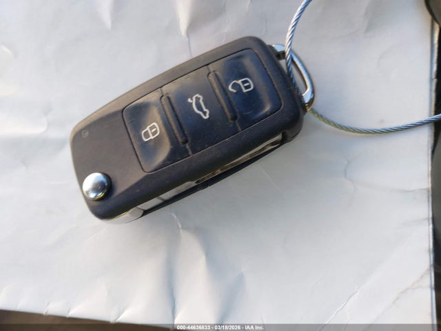 Aukcja sprzedaży 2013 Volkswagen Eos Komfort, vin: WVWBW8AH0DV008005, numer aukcji: 44636833