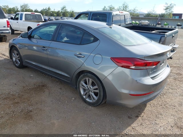 KMHD84LF1HU241762 Hyundai ELANTRA SE