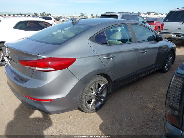 KMHD84LF1HU241762 Hyundai ELANTRA SE