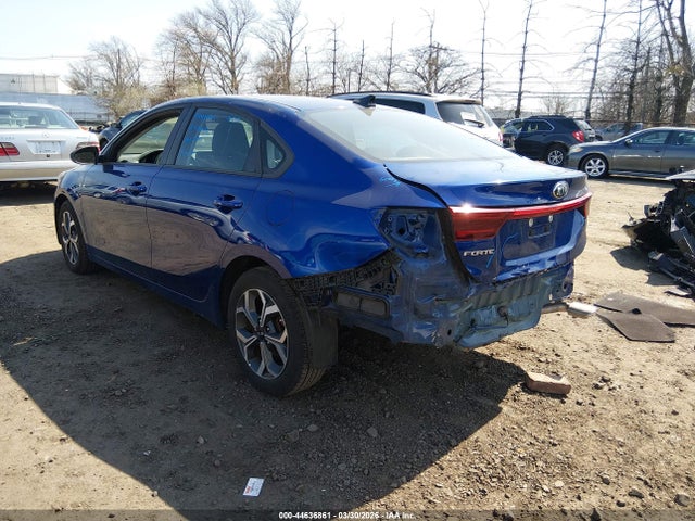 44636861 :رقم المزاد ، 3KPF24AD9KE032257 vin ، 2019 Kia Forte Lxs مزاد بيع