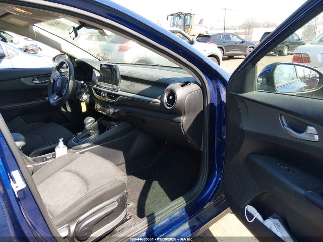44636861 :رقم المزاد ، 3KPF24AD9KE032257 vin ، 2019 Kia Forte Lxs مزاد بيع