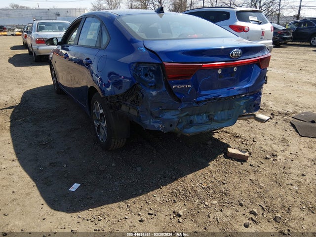 44636861 :رقم المزاد ، 3KPF24AD9KE032257 vin ، 2019 Kia Forte Lxs مزاد بيع