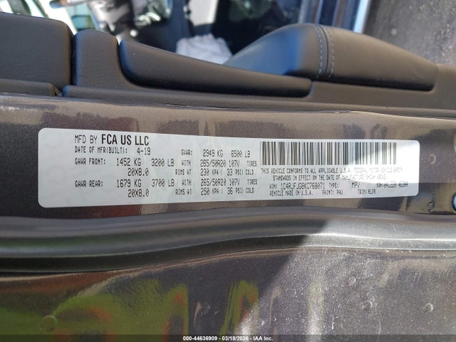 44636909 :رقم المزاد ، 1C4RJFJG8KC768071 vin ، 2019 Jeep Grand Cherokee Summit 4x4 مزاد بيع