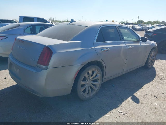 2015 CHRYSLER 300C 2C3CCAEG2FH815602 Photo 3