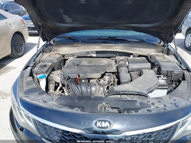 5XXGT4L32KG372153 KIA Optima S