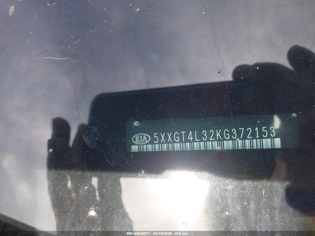 5XXGT4L32KG372153 KIA Optima S