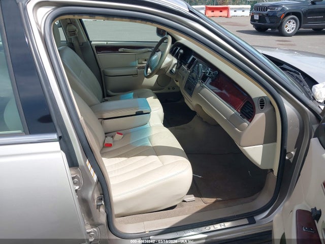 Продажа на аукционе авто 2003 Lincoln Town Car Executive, vin: 1LNHM81W13Y694496, номер лота: 44636942