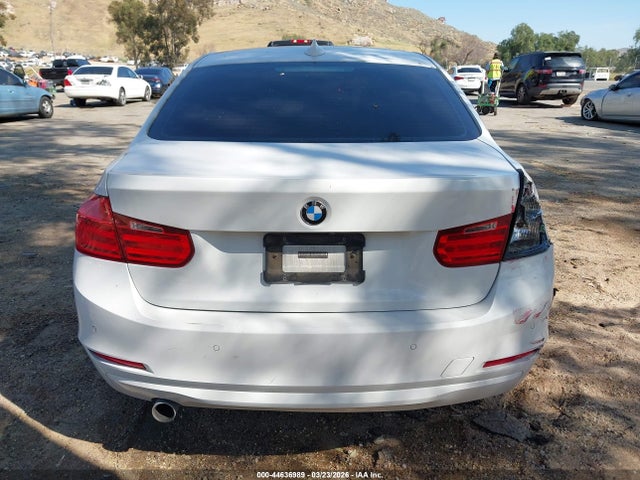 44636989 :رقم المزاد ، WBA3B1G52FNT05314 vin ، 2015 Bmw 320i مزاد بيع