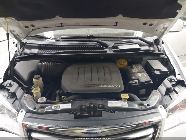 44637005 :رقم المزاد ، 2C4RC1BG3GR254137 vin ، 2016 Chrysler Town & Country Touring مزاد بيع
