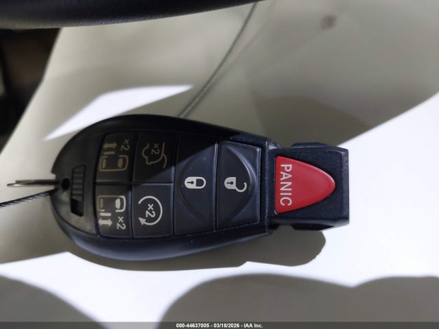 44637005 :رقم المزاد ، 2C4RC1BG3GR254137 vin ، 2016 Chrysler Town & Country Touring مزاد بيع