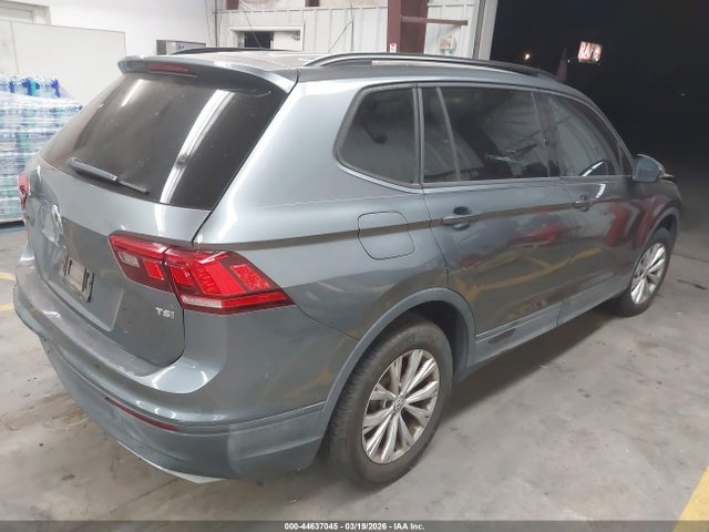 44637045 :رقم المزاد ، 3VV1B7AX0JM052358 vin ، 2018 Volkswagen Tiguan 2.0t S مزاد بيع