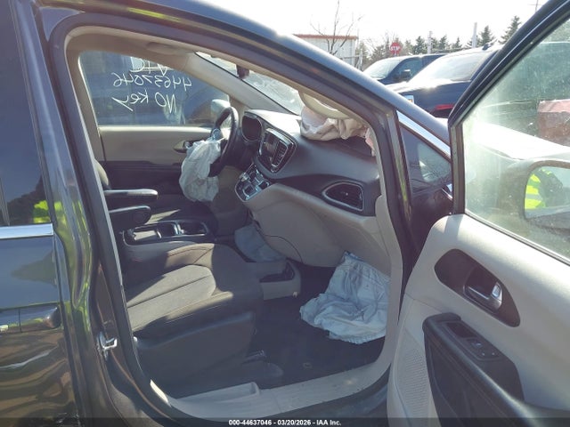 2020 CHRYSLER PACIFICA 2C4RC1FG0LR146854 Photo 4
