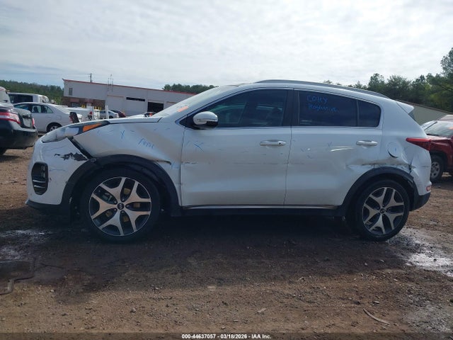 2017 Kia Sportage Sx Turbo მანქანა იყიდება აუქციონზე, vin: KNDPR3A6XH7237770, აუქციონის ნომერი: 44637057