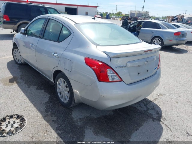 3N1CN7AP6EL801533 Nissan Versa 1.6 Sv