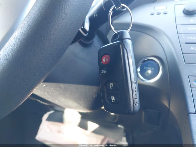 Toyota PRIUS PLUG-IN 2014 JTDKN3DP0E3050471 Image 11