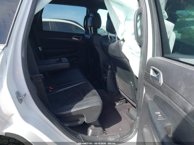 44637141 :رقم المزاد ، 1C4RJFAG6JC333712 vin ، 2018 Jeep Grand Cherokee Laredo E 4x4 مزاد بيع