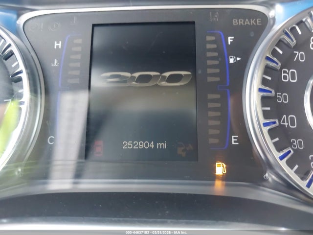 Продаж на аукціоні авто 2015 Chrysler 200 Limited, vin: 1C3CCCAB1FN671781, номер лоту: 44637152